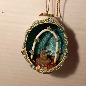 Vintage Egg Ornament detailed with Glass Swan signed Leona 80's handmade